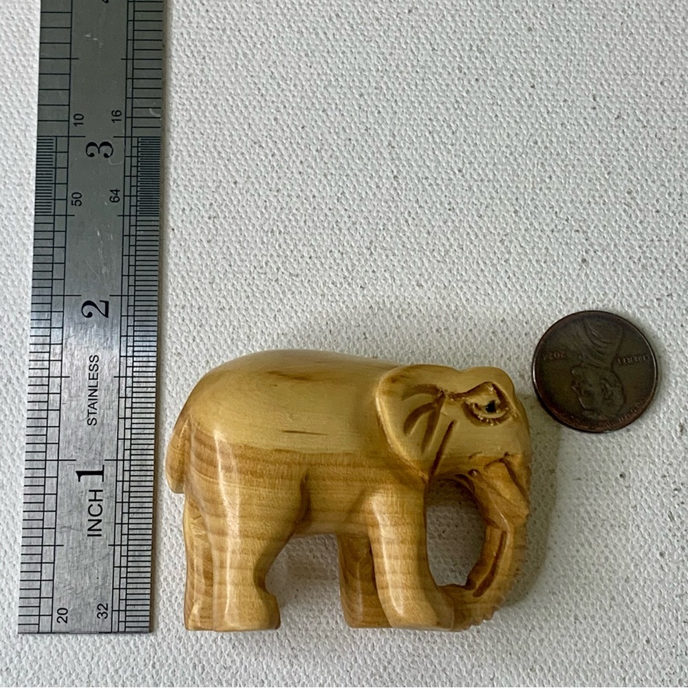 Vintage Boxwood Elephant Netsuke Hand Carved Wood Wild Animal Figurine Carving - Picture 11 of 11